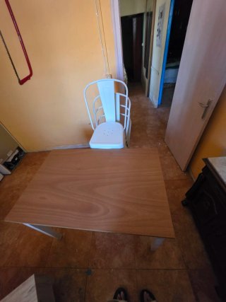 Mesa de cocina y 4 sillas