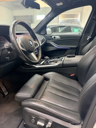 BMW X7 2021