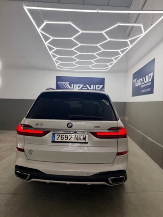BMW X7 2021