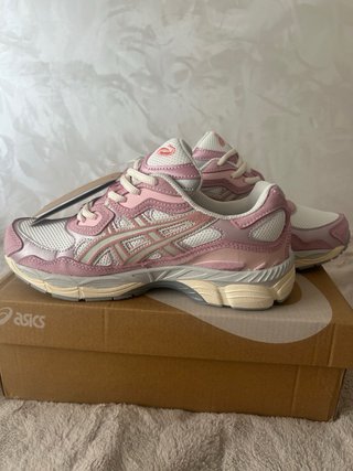 Asics Gel NYC Rose water