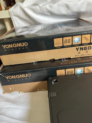 2x Yongnuo YN600L Pro LED Video Light Kit