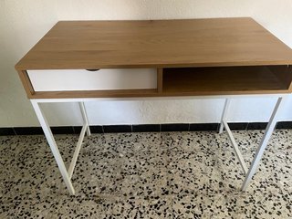 Escritorio madera y metal