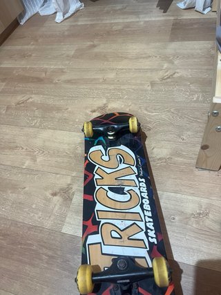Skate TRICKS con ruedas amarillas