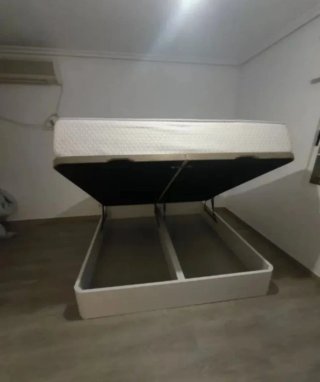 Canapés y colchones nuevos