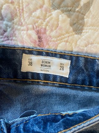 Shorts vaqueros desgastados