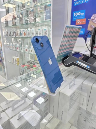 iPhone 13 128GB Azul cómo nuevo Con factura