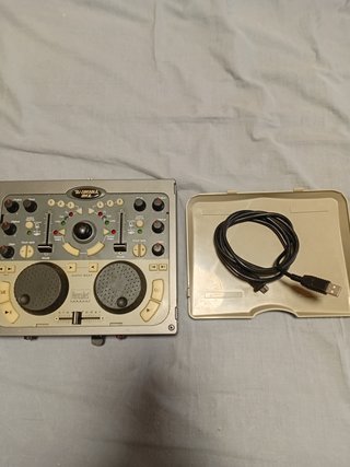 Hercules DJ Console MK2