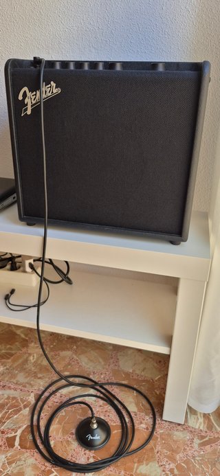 Amplificador Fender Guitarra Eléctrica LT25.