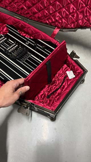Warwick Coffin Case Original - Estuche Ataúd