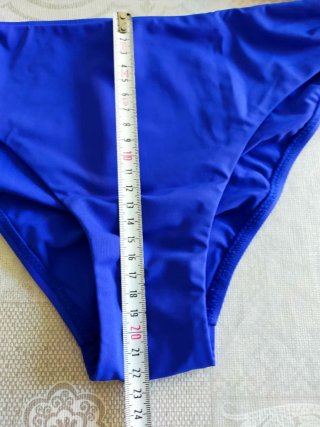 Bikini azul con pedrería