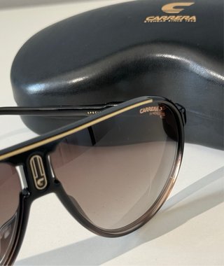 Gafas de sol Carrera negras y marrones