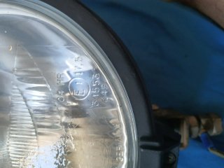 Faros HELLA largo alcance (2 unidades)