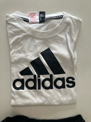 Conjunto Adidas niño camiseta y pantalón corto 12a