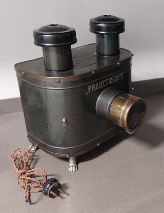 Linterna mágica Projectoscope, año 1920