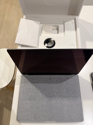 MacBook Pro 14" m4pro sin detalles