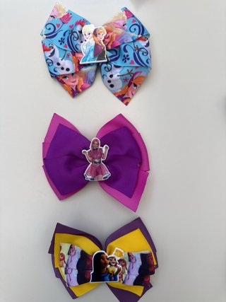 Lazos para niña. Cada uno 4 euros