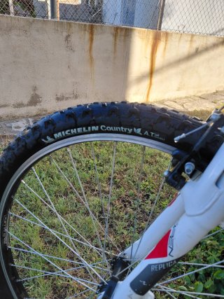 Bicicleta para niño Megamo Roja