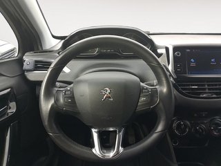 Peugeot 208 PureTech 82 Style 60 kW (82 CV)