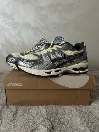 Asics Gel Kayano 14 Grey white