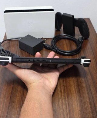 Nintendo Switch OLED Blanca y Negra