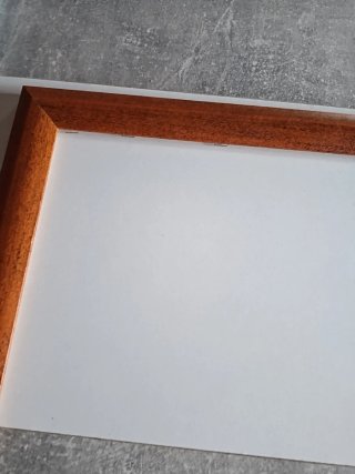 Marco de madera color sapeli