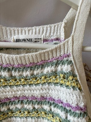 Top de crochet brownie