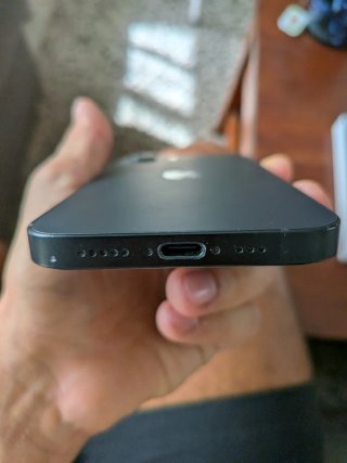 iPhone 16e Negro