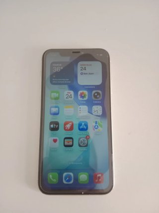 iPhone 11 Negro/Plateado