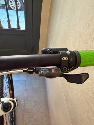 Bicicleta Mondraker MTB Blanca y Verde