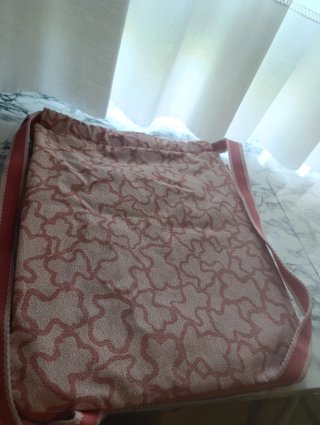 Mochila rosa de TOUS