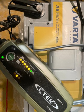 Batería Varta AGM Silver Dynamic xEV 95Ah
