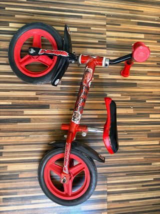 Bicicleta sin pedales roja NEGOCIABLE