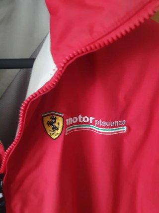 Giacca rossa - logo Ferrari  - taglia M
