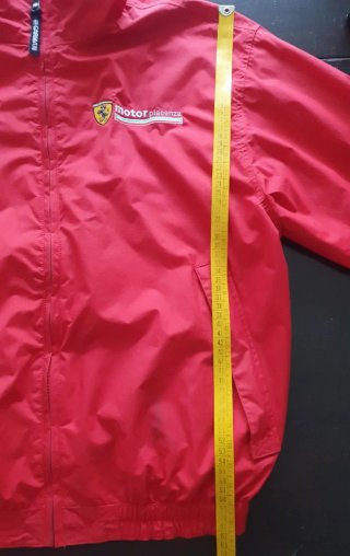 Giacca rossa - logo Ferrari  - taglia M
