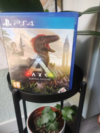 ARK Survival Evolved PS4 Juego