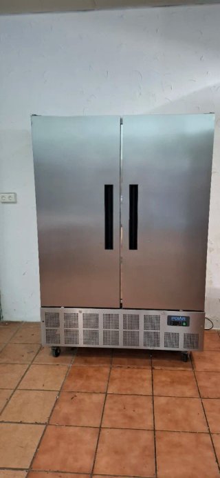 Nevera industrial Polar 2 puertas