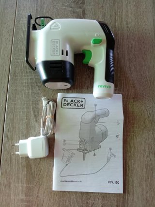 Caladora Black+Decker Reviva 12V Litio