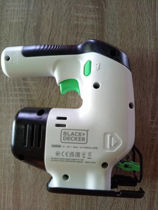Caladora Black+Decker Reviva 12V Litio