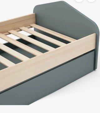 Cama infantil con cajones