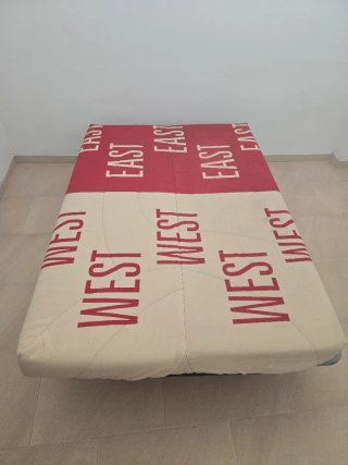 Sofá Cama Matrimonio Beige y Rojo