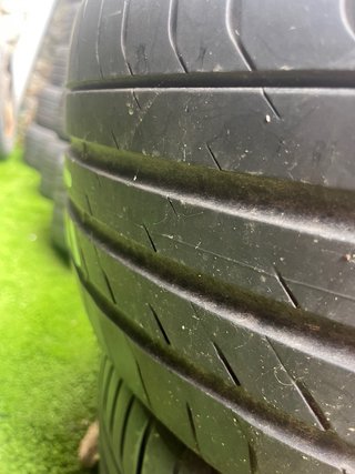 Neumáticos 225/45/17