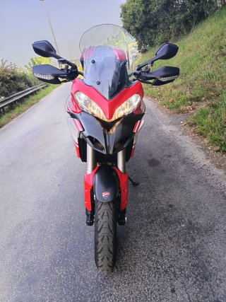 Ducati Multistrada 1200S Pikes Peak Roja/Blanca