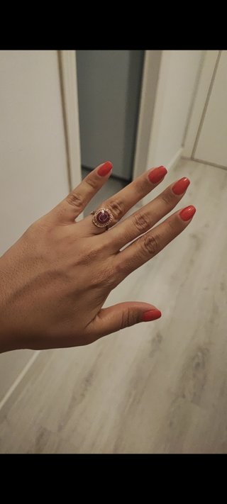 Anillo Oro 9k con Piedra Roja