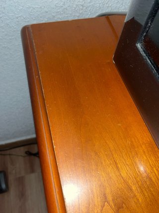 Scrivania in legno