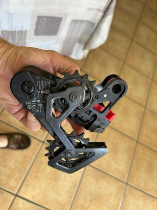 Cambio SRAM Force AXS E1 XPLR 13v