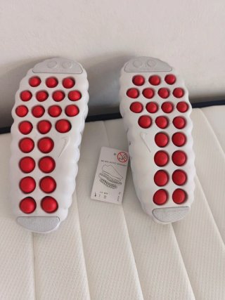 Zapatillas Nike Blancas y Rojas