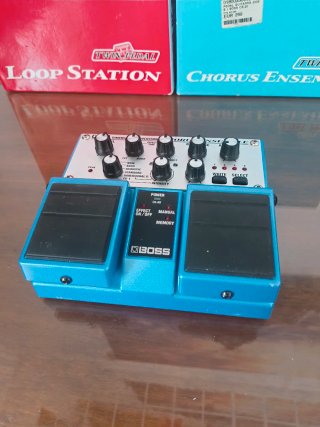 3 Pedales de Guitarra (BOSS RC-20XL y CE-20)