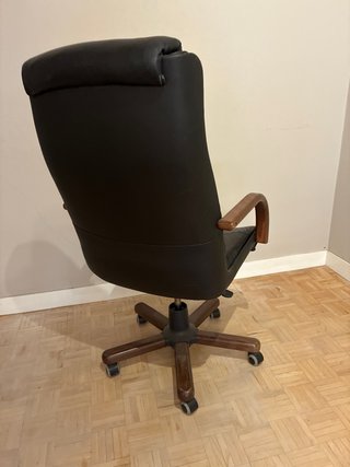 Sillon Natuzzi  piel ternera  y madera de roble