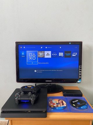 PS4 Slim + Samsung TV + 2 Mandos + GTA V + Fifa 24