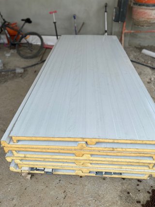 9 Paneles Sándwich 2.50m x 1m